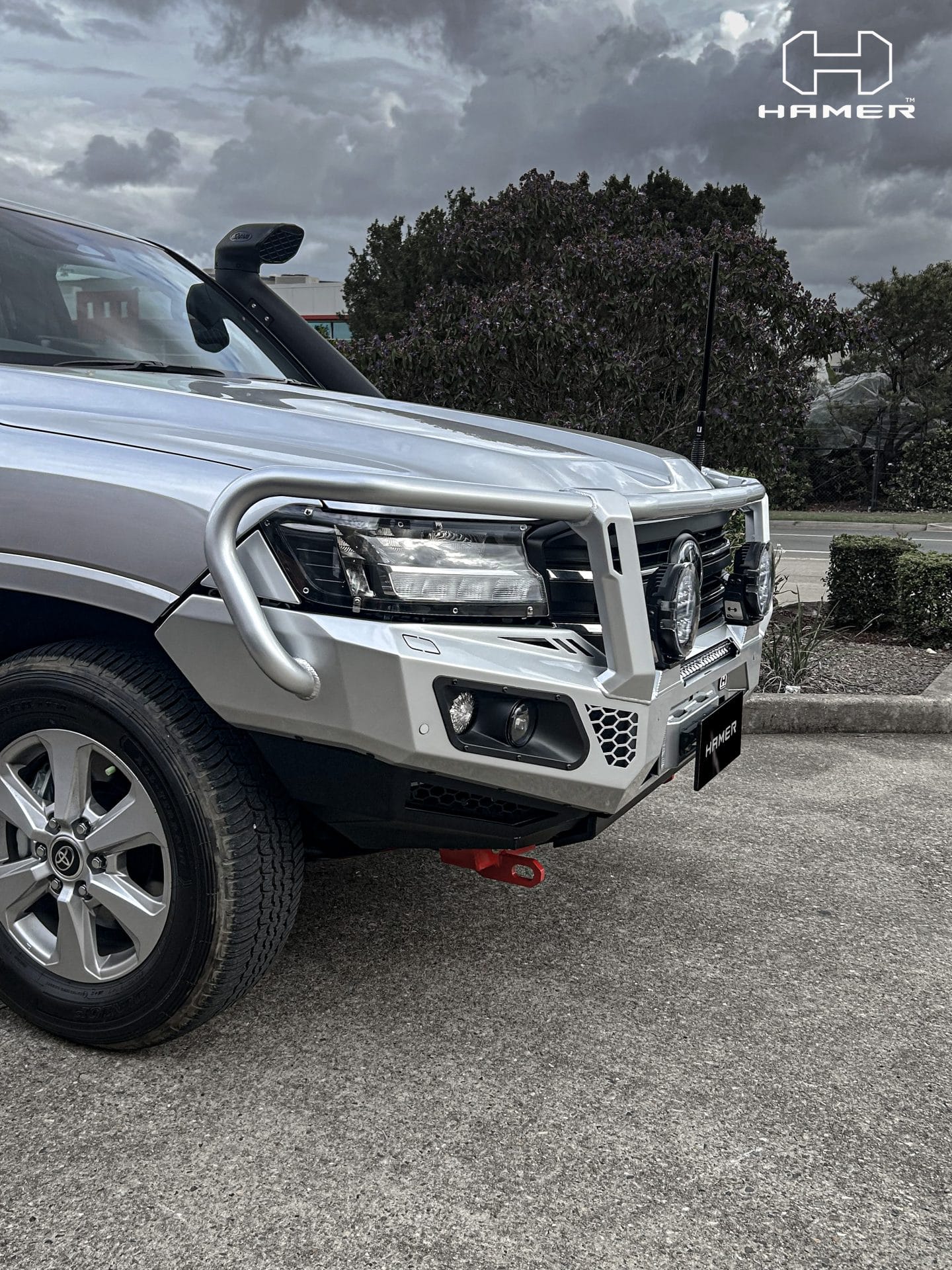 King series Plus bull bar for Toyota Landcruiser 300 Series (2021 – Present)