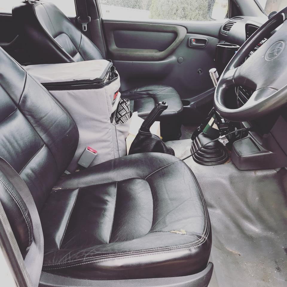 Seat adapter kit to suit 100/105 Series Toyota Landcruiser