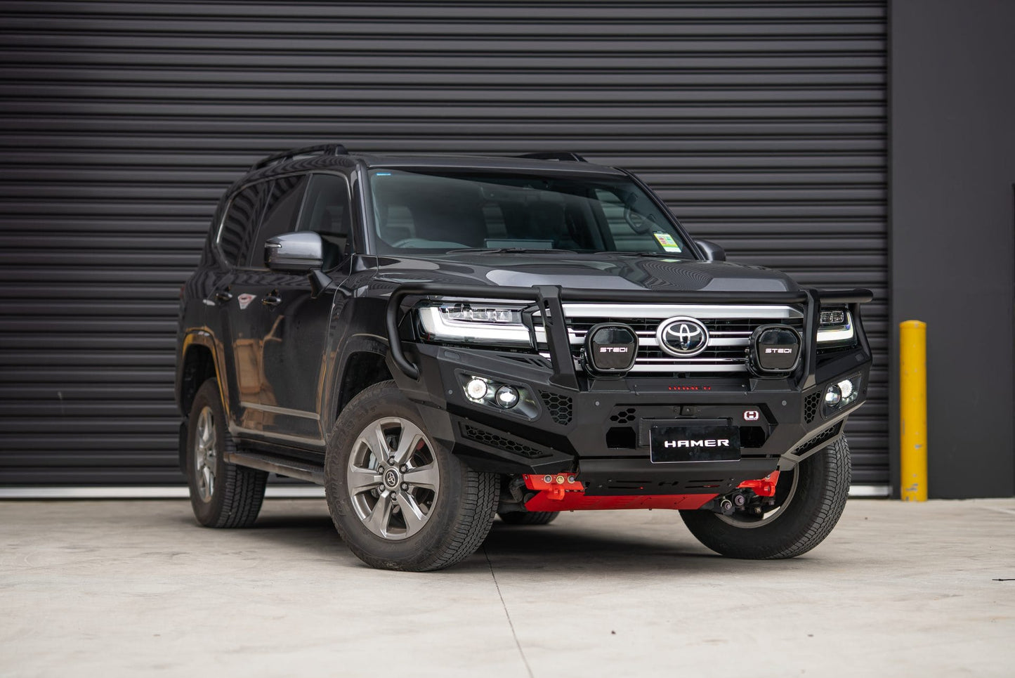 King series Plus bull bar for Toyota Landcruiser 300 Series (2021 – Present)