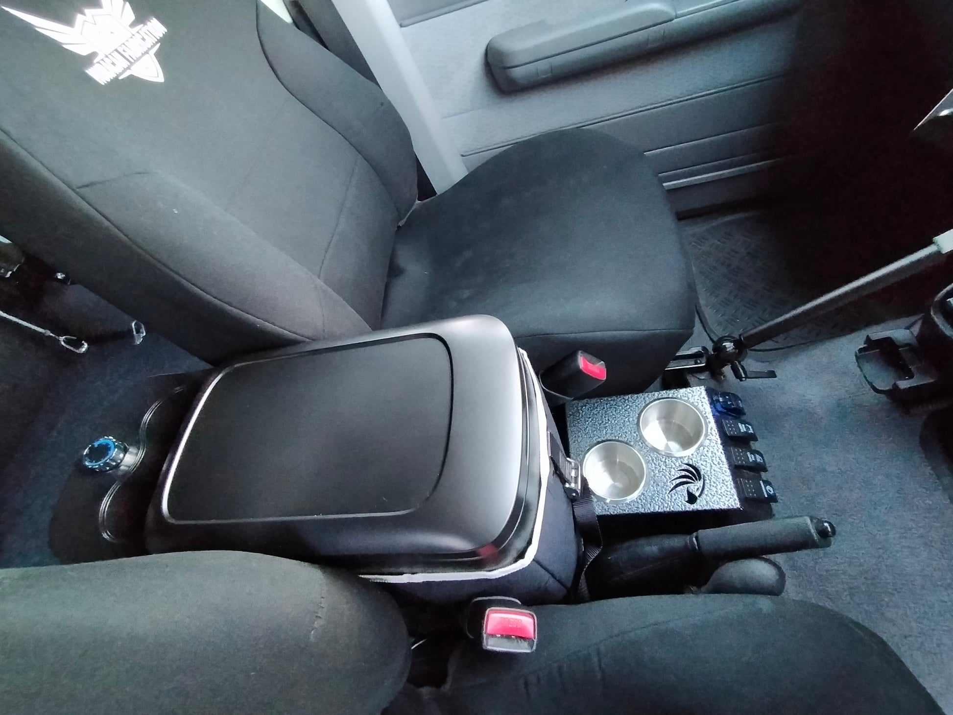 Fridge centre console to suit 76 series wagon / 79 series Dual Cab Toyota Landcruiser