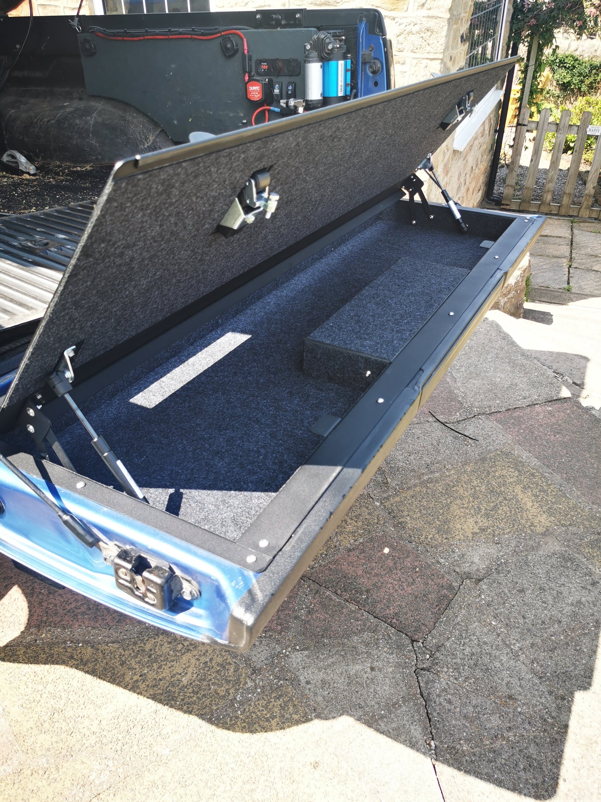 Tailgate Storage to suit D40 Navara