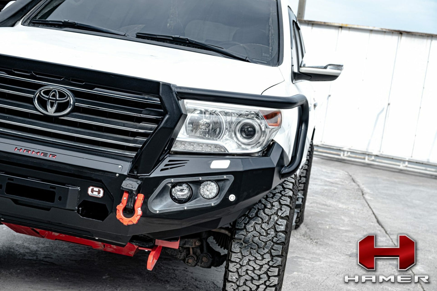 King series Plus bull bar for Toyota Landcruiser 200 Series (2008 – 2015)