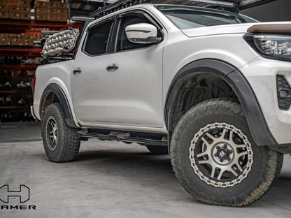 Shadow Side Step for Nissan Navara (2021–Present)